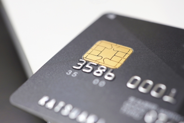 credit card with IC chips to keep security